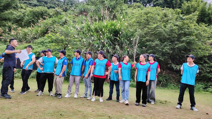 image 2001 image 2001